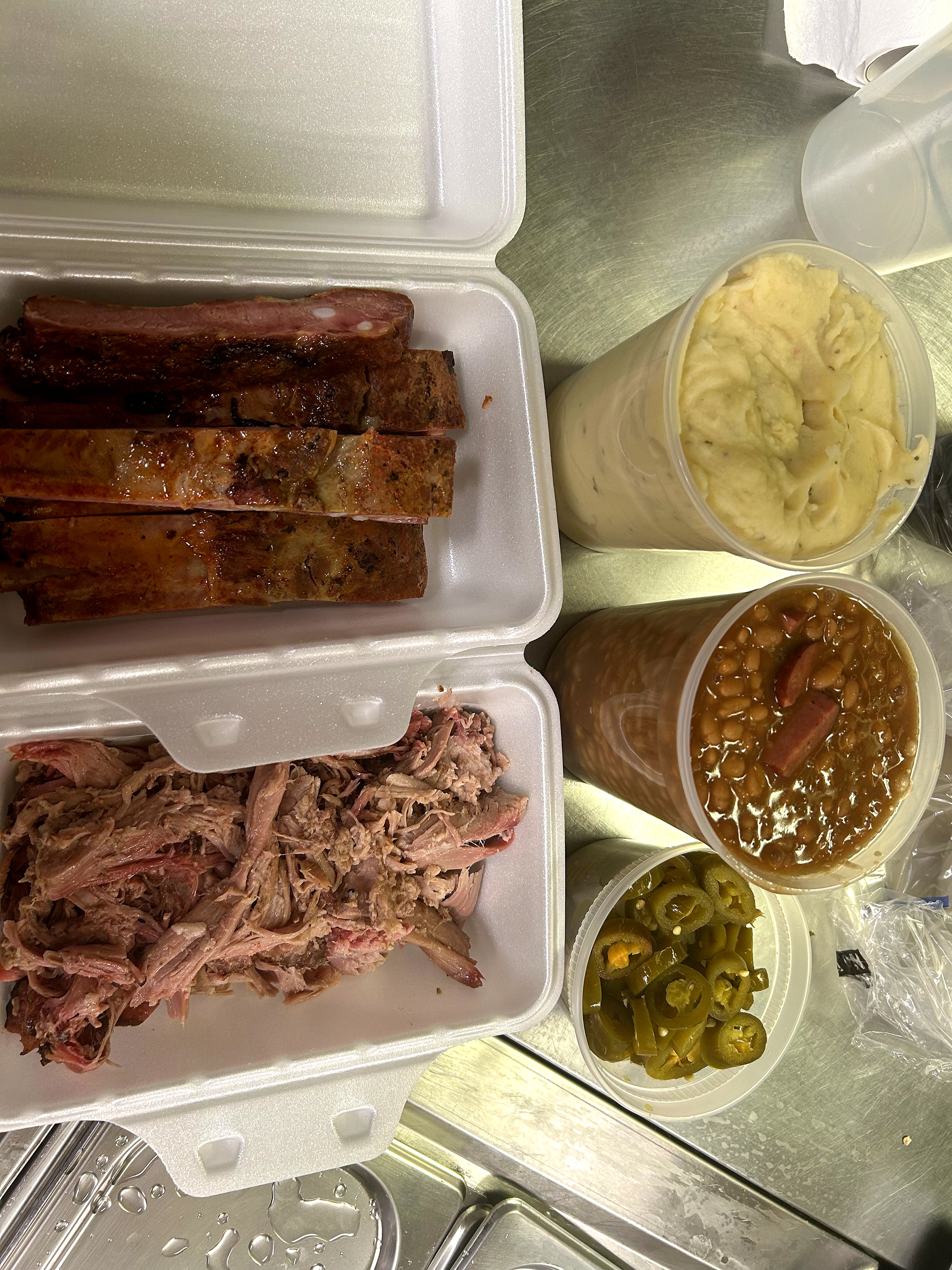 Dave's Smokehouse BBQ Plate