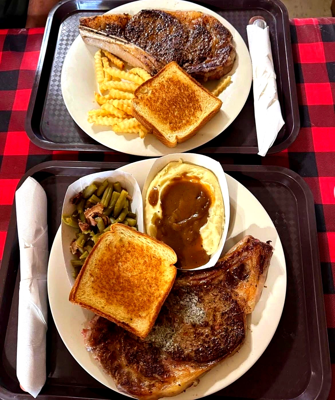 Dave's Smokehouse BBQ Plate